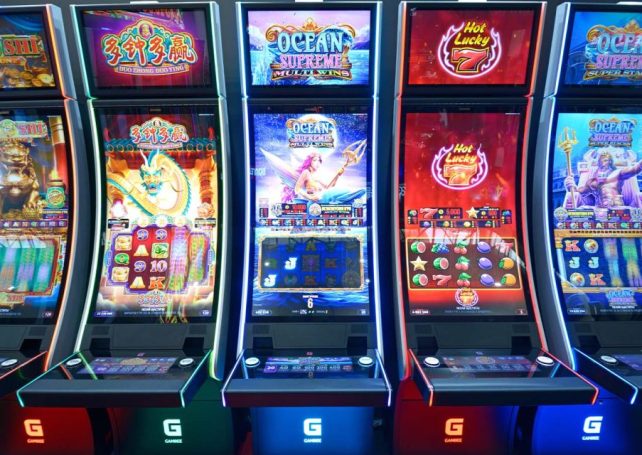 Macao government pledges to safeguard the rights of satellite casino workers 
