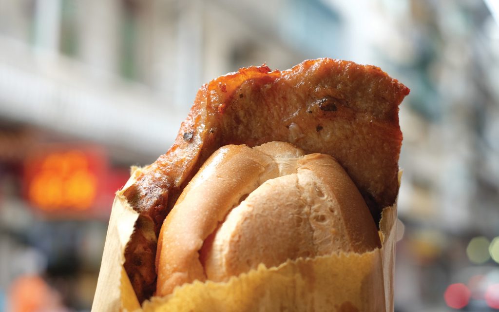 Pork chop buns at Tai Lei Loi Kei