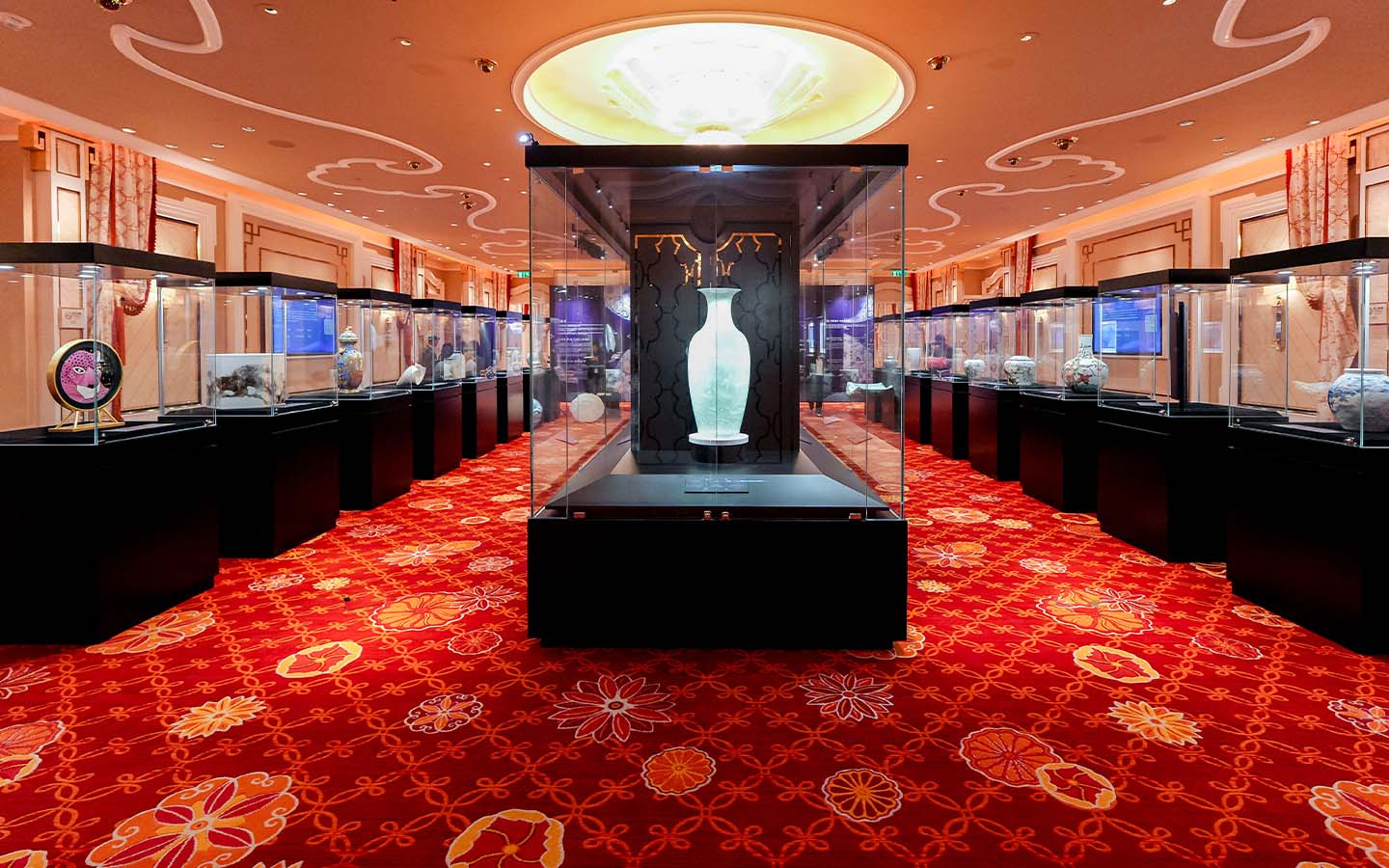 Wynn Palace’s Hello China, Hello Macao exhibition brings Chinese porcelain to life