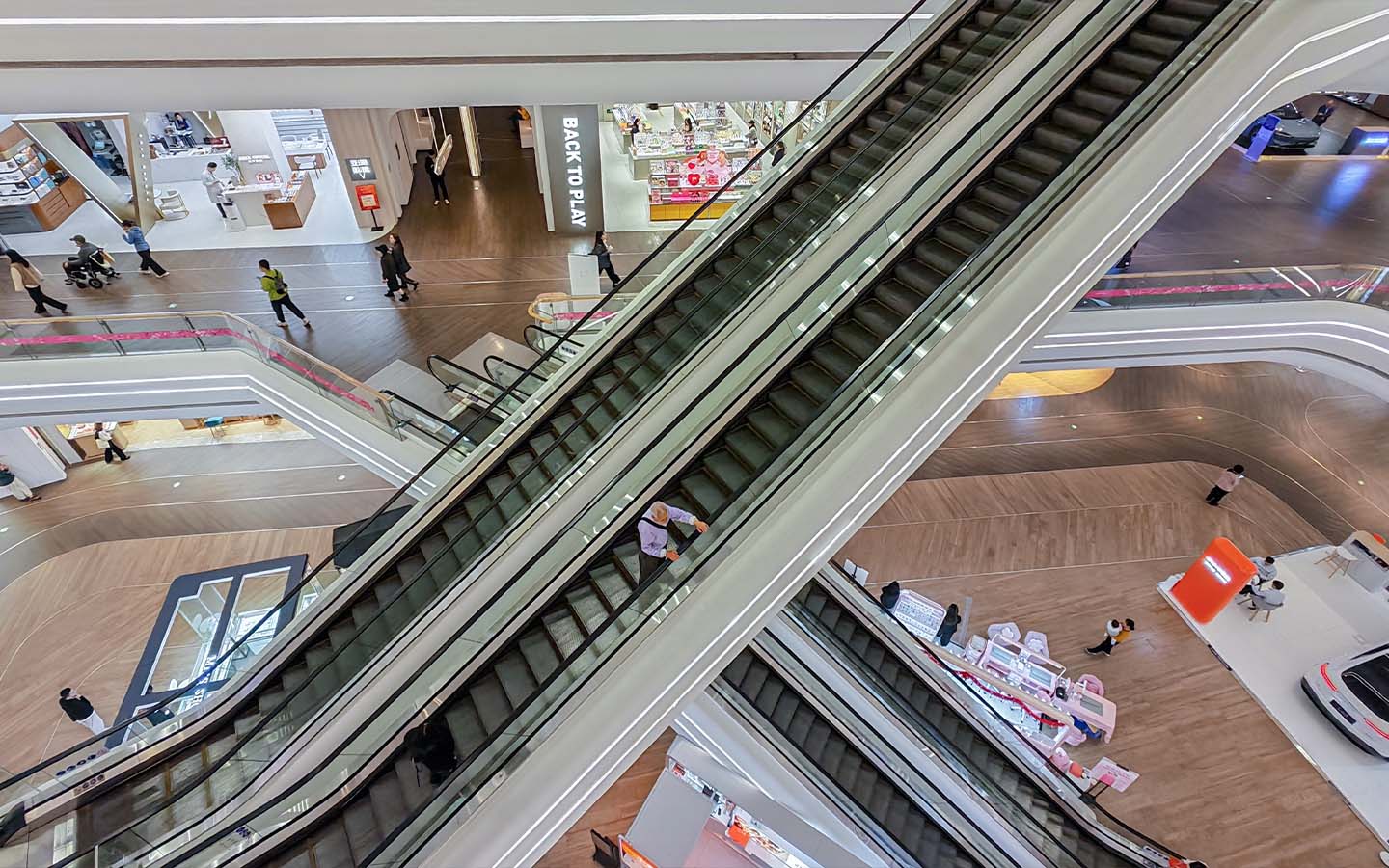 China sees modest CPI rise amid weak demand