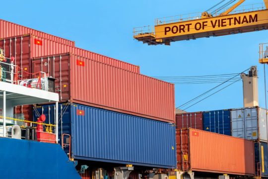 China and Vietnam to strengthen trade ties in the face of aggressive US tariffs