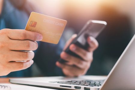 The Macao, Guangdong and Hong Kong consumer councils jointly warn of online shopping pitfalls