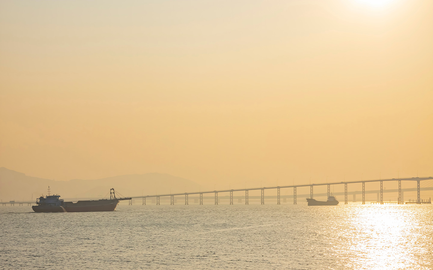 Macao swelters and wheezes under yellow hot weather alert and poor air quality