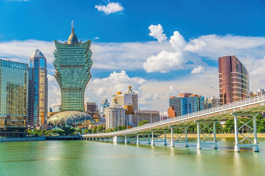 Macao issues yellow hot weather alert as temperatures soar