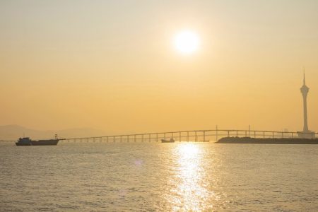 Scorching weekend sees year’s first orange hot weather alert issued in Macao