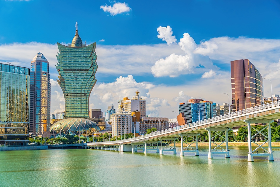 Macao issues yellow hot weather alert as temperatures soar