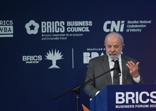Lula warns of retaliation as Trump escalates the US trade war against Brazil