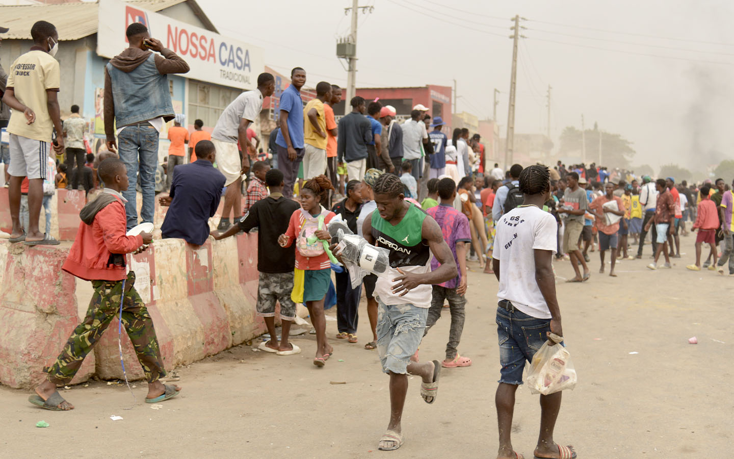 Angolan lawyers mobilise to ensure fair trials for riot detainees