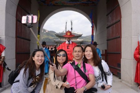 Visa-exemption for Chinese tour groups could boost South Korean casinos