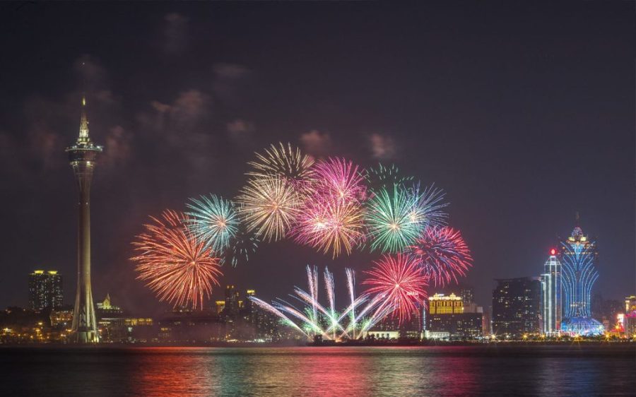 Cotai Water Jet is offering a special cruise during the International Fireworks Display Contest