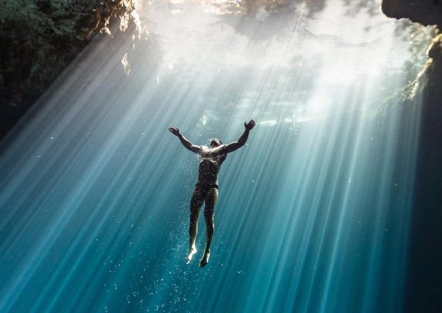 Croatian freediver breaks world record with 29-minute underwater breath hold