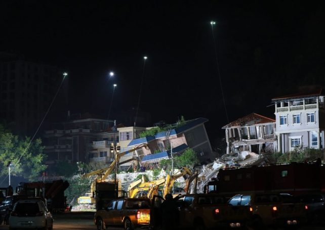 Four more found dead, with one still missing in Guangzhou landslide