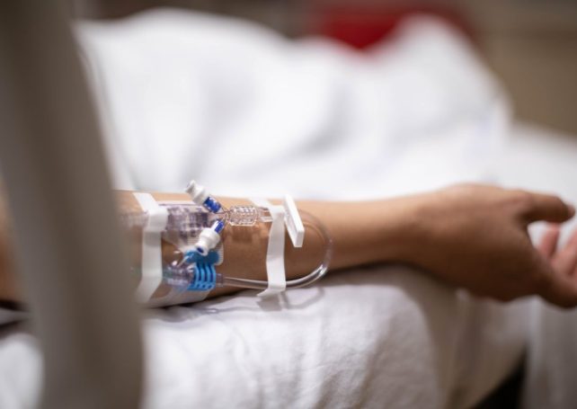 Three survivors of the Avenida da Amizade car crash remain in critical condition