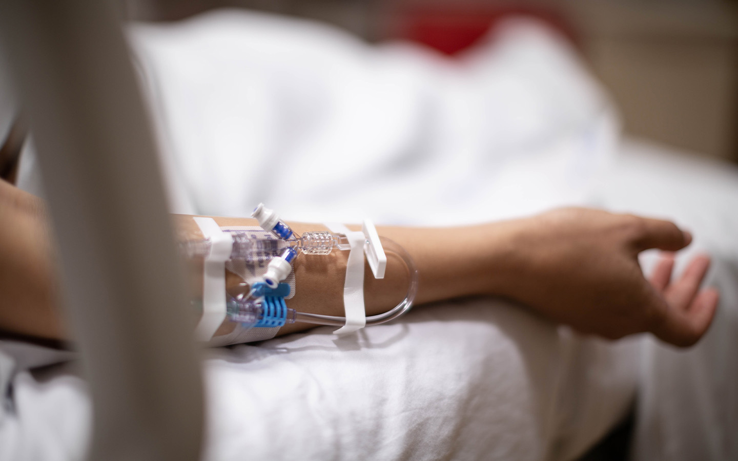 Three survivors of the Avenida da Amizade car crash remain in critical condition