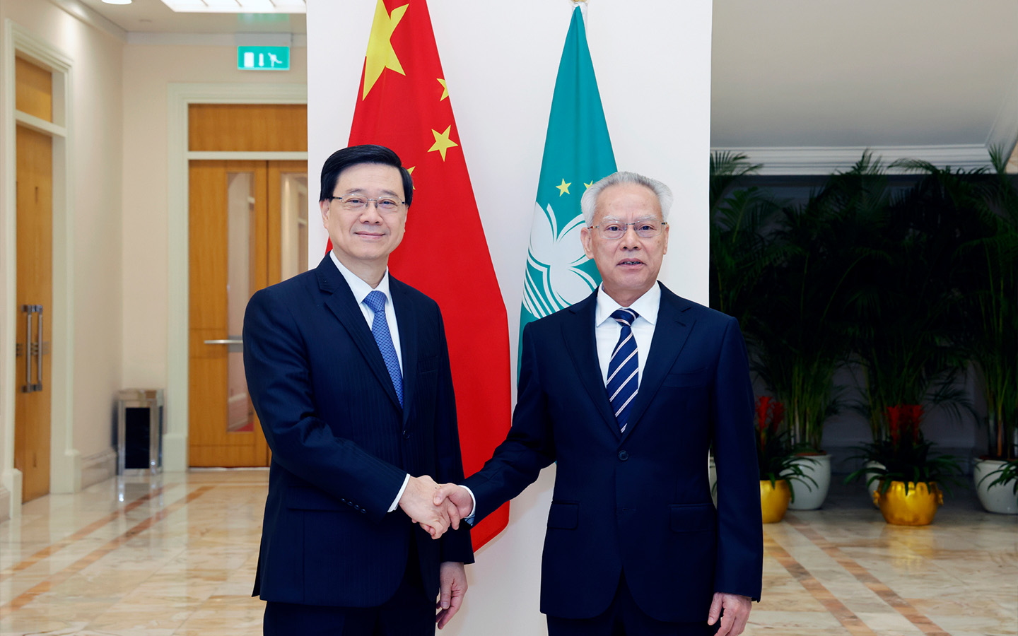 Macao and Hong Kong leaders meet to boost cooperation