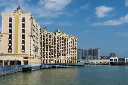 Macau Legend issues profit warning as Legend Palace prepares to shutter