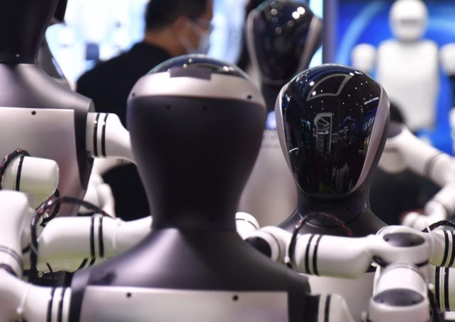 Would you let a robot gestate your baby? This Guangzhou firm says it’s possible