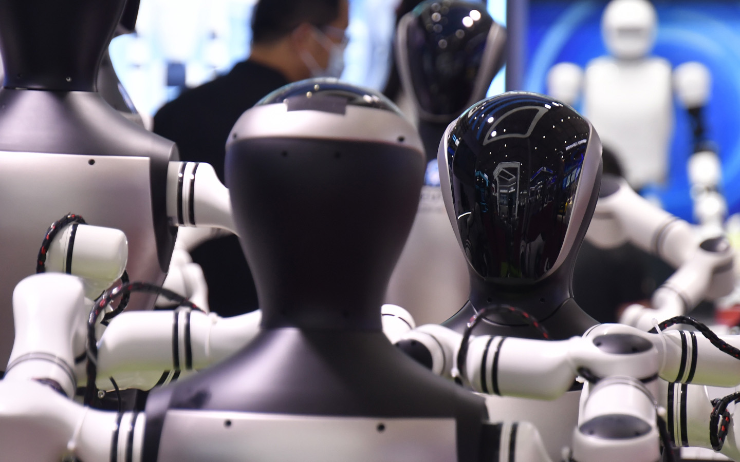 Would you let a robot gestate your baby? This Guangzhou firm says it’s possible