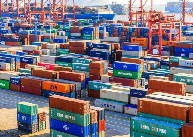 Sino-Lusophone trade drops 9.3 percent in first half of 2025