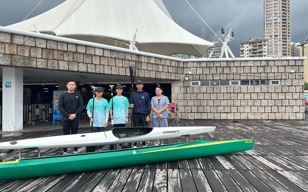 Staff and representing athletes from the Macao Canoe Association. From left to right: Che Man Tou, Lei Pui U, Iao Chi Ham, Eric Wong, Leong Iok Heng