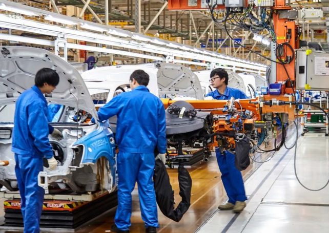 China’s industrial profits return to growth with August upswing