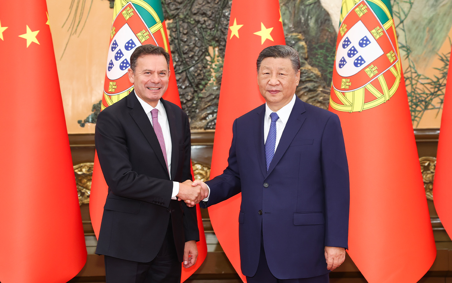 Luís Montenegro urges China to mediate Ukraine peace in Beijing talks