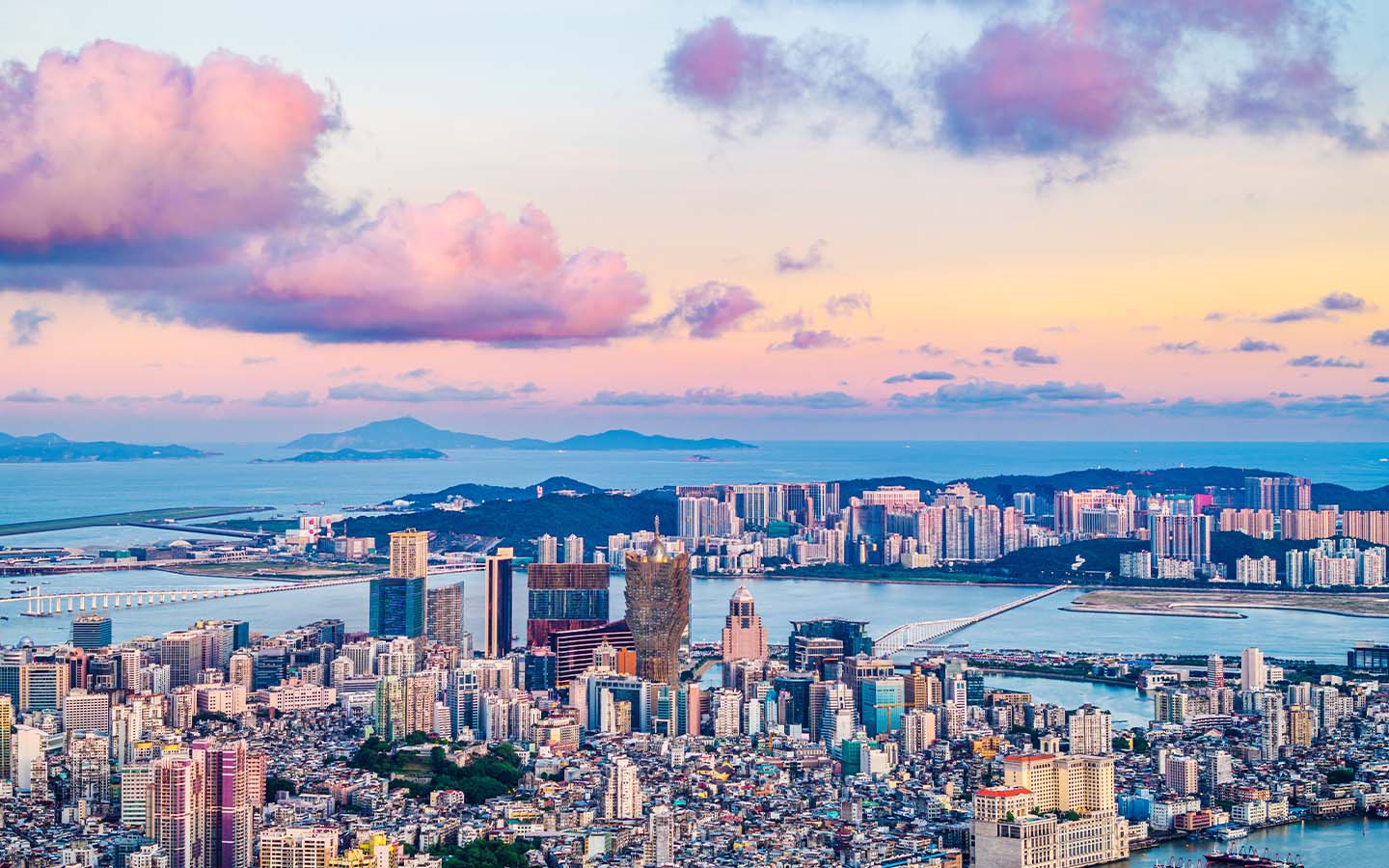Macao’s economic sentiment remains stable amid a mixed performance