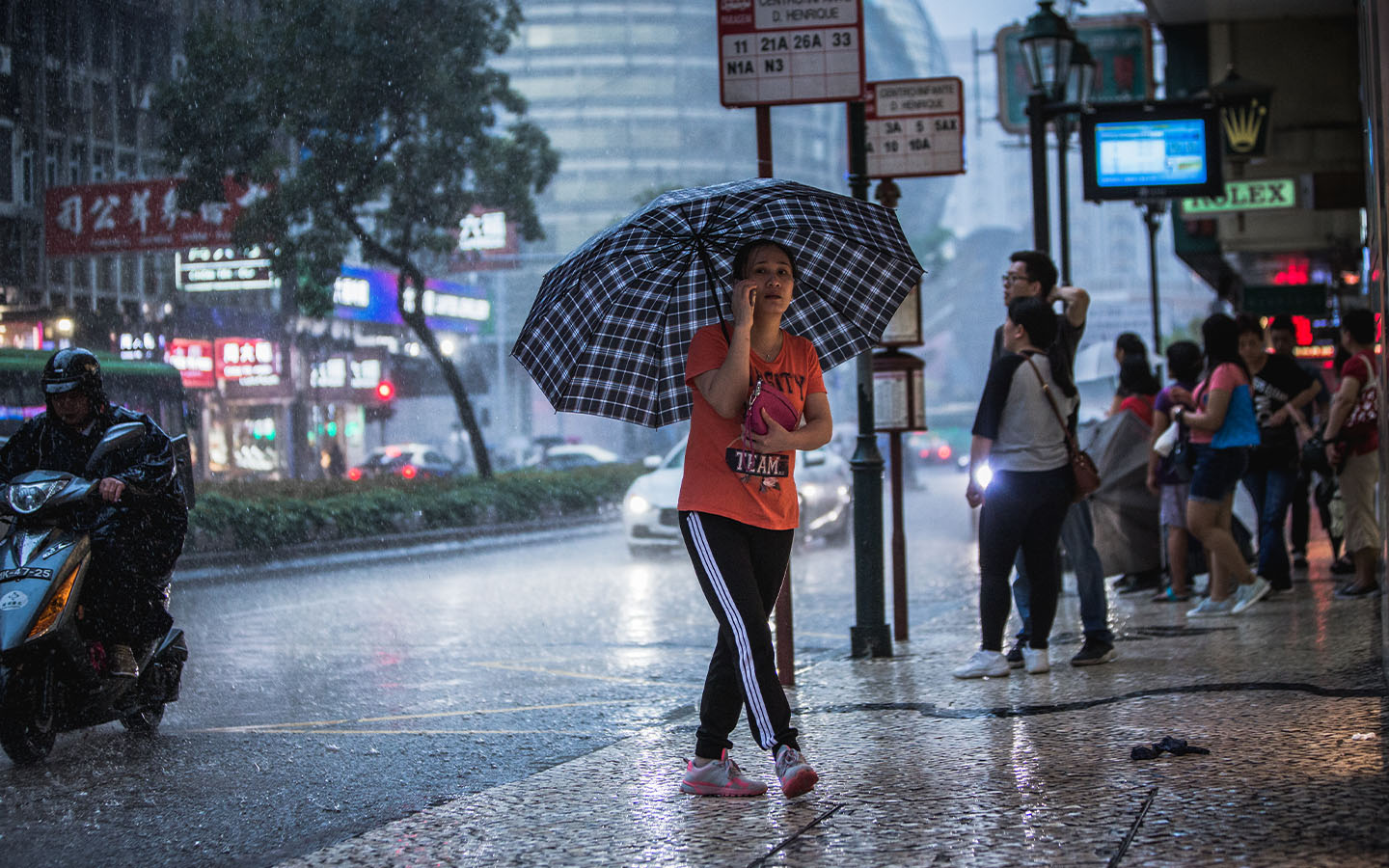 Signal no. 8 raised as Super Typhoon Ragasa hurtles toward Macao