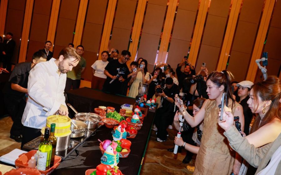 Macao Week tourism roadshow kicks off in Wuhan 