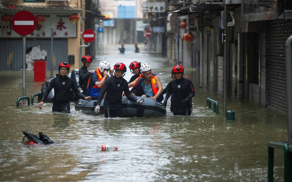 typhoon lagoon water shoes