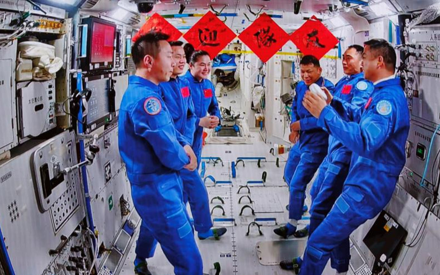 Chinese scientists are designing a washing machine for use in space