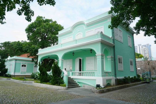 Does Macao need a proper Macanese museum? 