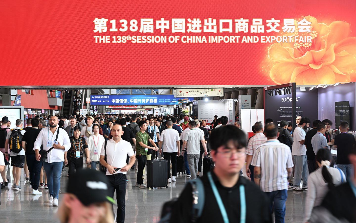 Record-breaking Canton Fair opens amid trade tensions
