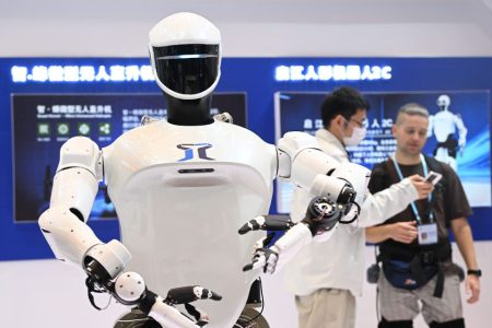 Innovation and robotics drive record turnout at Canton Fair
