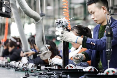 China’s factory activity shows mixed signals
