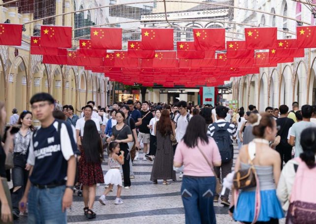 Macao records around 1.05 million visitors during first 7 days of golden week