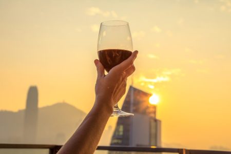 Hong Kong’s ultra-wealthy population surges to world’s no. 2 spot Hong Kong’s ultra-wealthy population surges to world’s no. 2 spot