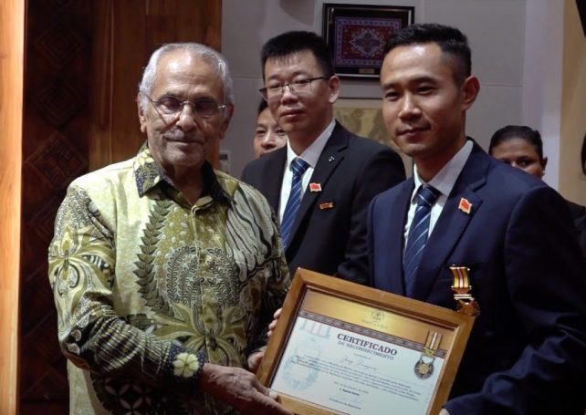 Timor-Leste awards Medal of Merit to Chinese doctors