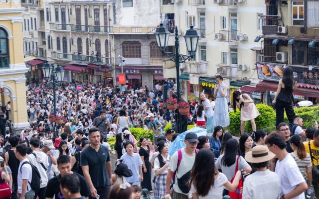 Macao records over 300,000 visitors in the first two days of the ‘golden week’ break