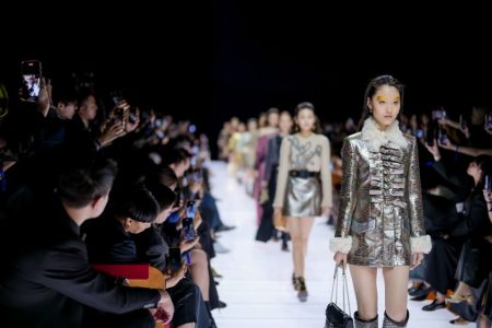 Louis Vuitton stages first Macao fashion show at The Londoner Louis Vuitton stages first Macao fashion show at The Londoner