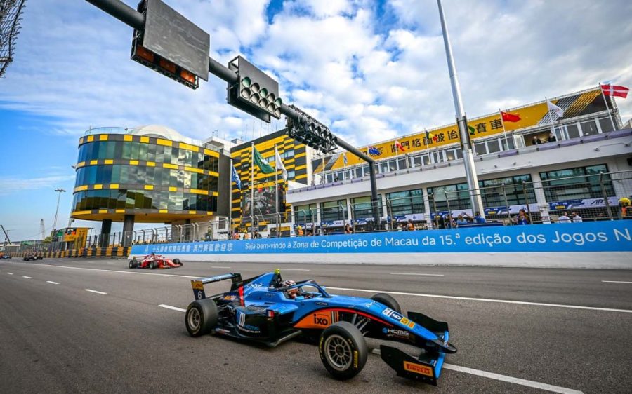 Théophile Naël wins the FIA FR World Cup at the Macau Grand Prix