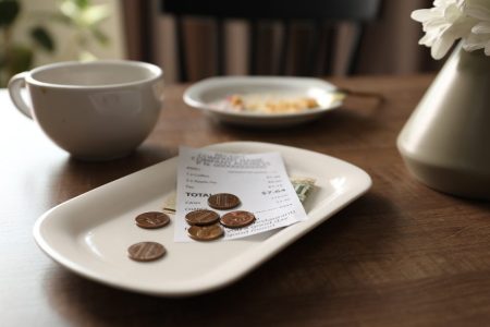 Tipping is a waste of time according to science Tipping is a waste of time according to science