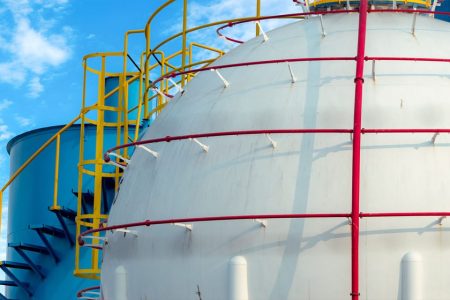 Angola opens a new gas plant in Soyo