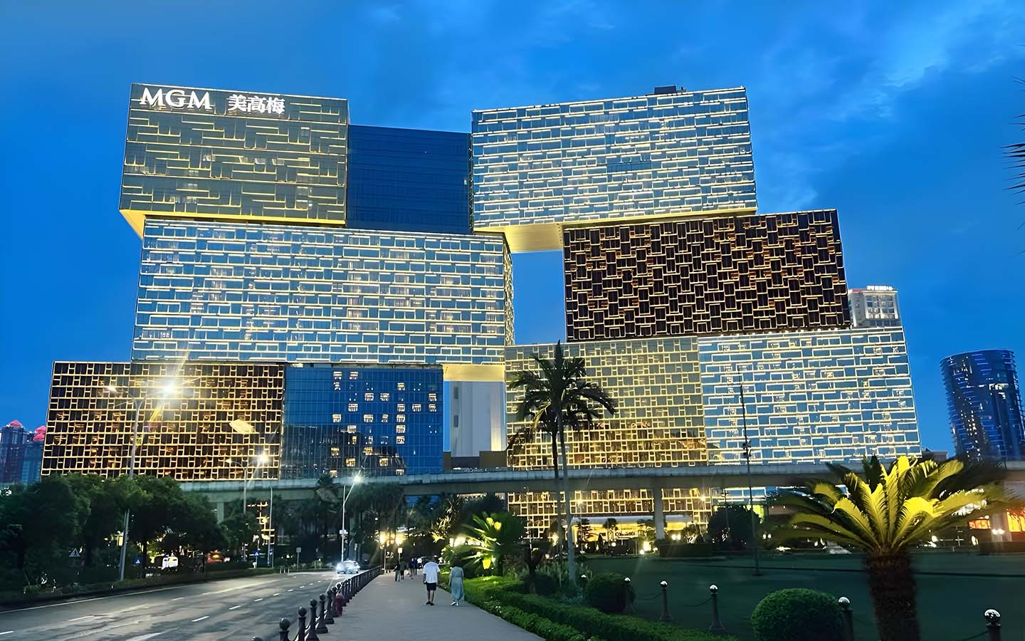 MGM China announces executive restructure as president Hubert Wang departs