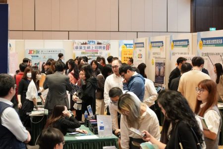 Macao unemployment falls to 1.7 percent in latest survey