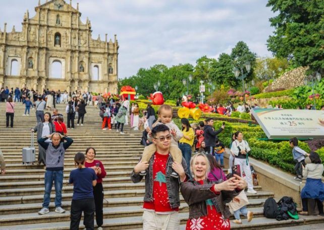 The Christmas holiday period sees Macao’s visitor numbers soar past 724,000