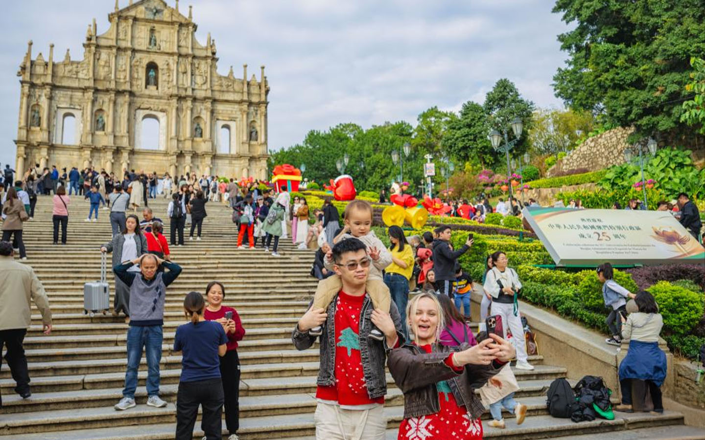 The Christmas holiday period sees Macao’s visitor numbers soar past 724,000