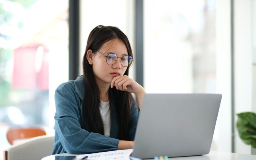 Over 70 percent of Macao workers didn’t get a pay rise this year, survey finds