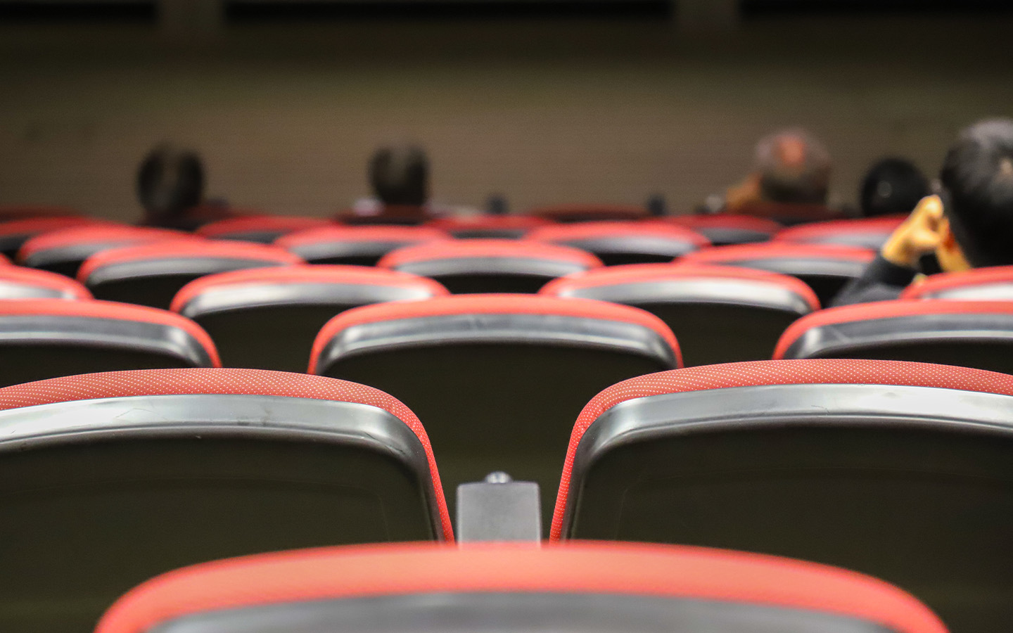 Over half of Macao’s youth did not attend a single live show in 2025, a new survey finds