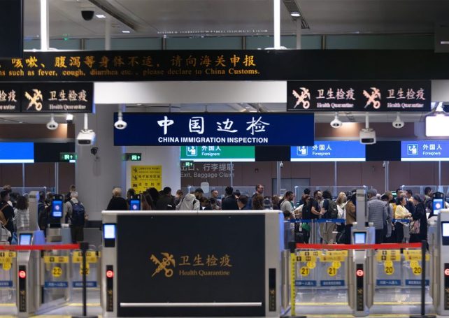 Visa-free travel successfully fuels surge in foreign arrivals to China